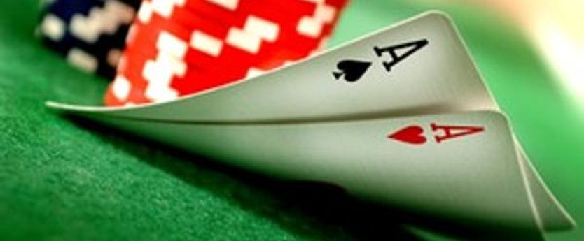 Scientists Use Poker to Study Brain Responses in Social Situations